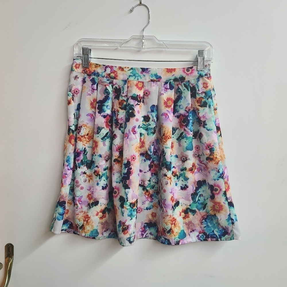 Hinge Multi Color Floral Skirt